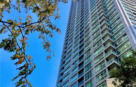 1 odalılar daire Yonge Street'da, Kanada. C$752,000