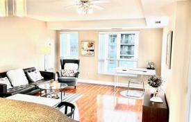 5 odalılar daire North York'da, Kanada. C$985,000