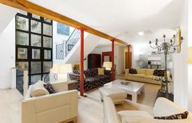 4 odalılar daire 307 m² Fitzrovia'da, Birleşik Krallık. Price on request