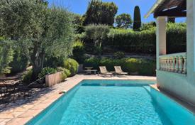 5 odalılar villa Mougins'de, Fransa. 1,150,000 €