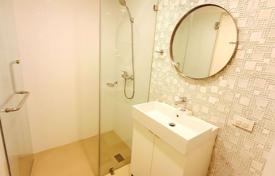 3 odalılar kondominyumda daireler Pathum Wan'da, Tayland. $3,060 haftalık
