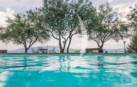 7 odalılar villa 750 m² Lucca'da, İtalya. 3,700,000 €