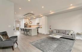 5 odalılar konak North York'da, Kanada. C$2,346,000