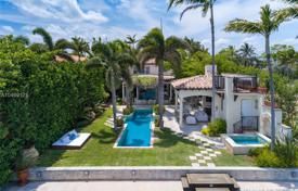 10 odalılar villa 353 m² Miami sahili'nde, Amerika Birleşik Devletleri. 5,027,000 €