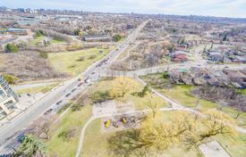 6 odalılar daire North York'da, Kanada. C$693,000