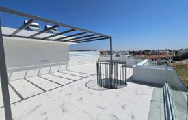 2 odalılar çatı dairesi Larnaca (city)'da, Kıbrıs. 275,000 €