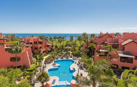 3 odalılar çatı dairesi 206 m² Estepona'da, İspanya. 4,995,000 €