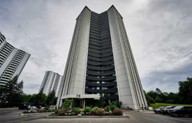 3 odalılar daire North York'da, Kanada. C$820,000