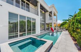 Villa – Sunny Isles Beach, Florida, Amerika Birleşik Devletleri. 4,355,000 €