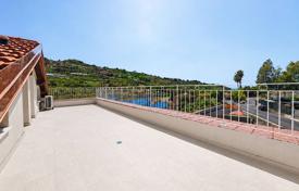 4 odalılar daire 114 m² Liguria'da, İtalya. 450,000 €