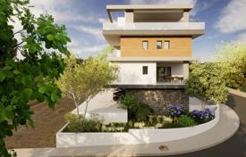 2 odalılar çatı dairesi 101 m² Mesa Geitonia'da, Kıbrıs. 500,000 €