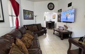 3 odalılar kondominyumda daireler 96 m² Cutler Bay'da, Amerika Birleşik Devletleri. $305,000
