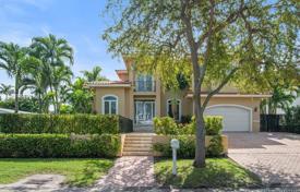 Yazlık ev – Key Biscayne, Florida, Amerika Birleşik Devletleri. $2,275,000