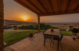 12 odalılar köşk 369 m² Siena'da, İtalya. 1,790,000 €