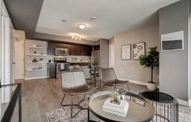 2 odalılar daire Dupont Street'da, Kanada. C$826,000