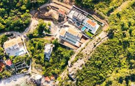 Arsa Reževići'de, Karadağ. 980,000 €