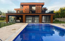 5 odalılar villa 1950 m² Büyükçekmece'de, Türkiye. 70,326,000 TRY