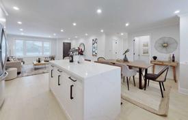 5 odalılar şehir içinde müstakil ev North York'da, Kanada. C$1,835,000