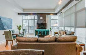 2 odalılar daire Wellesley Street East'da, Kanada. C$1,132,000