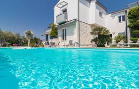 5 odalılar villa 350 m² Pula'da, Hırvatistan. 1,850,000 €