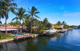 Villa – Fort Lauderdale, Florida, Amerika Birleşik Devletleri. $1,400,000