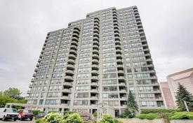 3 odalılar daire Yonge Street'da, Kanada. C$763,000