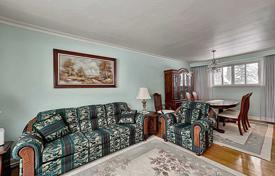 4 odalılar şehir içinde müstakil ev North York'da, Kanada. C$2,243,000