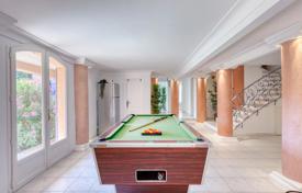 6 odalılar villa Grimaud'da, Fransa. 1,999,000 €