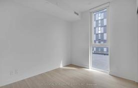 6 odalılar daire North York'da, Kanada. C$844,000