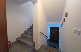 8 odalılar şehir içinde müstakil ev 394 m² Primorje-Gorski Kotar County'da, Hırvatistan. 625,000 €