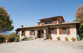 5 odalılar villa 299 m² Radda In Chianti'de, İtalya. 800,000 €