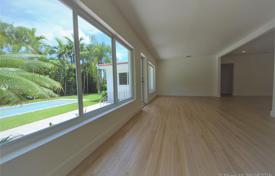 5 odalılar villa 205 m² Coral Gables'da, Amerika Birleşik Devletleri. $895,000