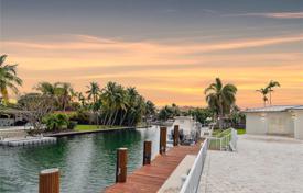 Şehir içinde müstakil ev – North Miami, Florida, Amerika Birleşik Devletleri. $4,200,000