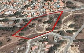 Arsa Pissouri'de, Kıbrıs. 950,000 €
