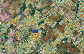 Arsa Paralimni'de, Kıbrıs. 165,000 €