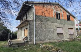 3 odalılar şehir içinde müstakil ev 220 m² Rijeka'da, Hırvatistan. 370,000 €