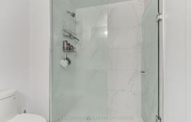 6 odalılar daire North York'da, Kanada. C$838,000