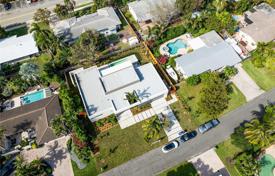 Şehir içinde müstakil ev – Fort Lauderdale, Florida, Amerika Birleşik Devletleri. $2,950,000