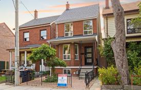 Şehir içinde müstakil ev – Euclid Avenue, Toronto, Ontario,  Kanada. C$2,312,000