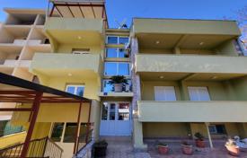 10 odalılar yazlık ev 600 m² Sutomore'de, Karadağ. 500,000 €
