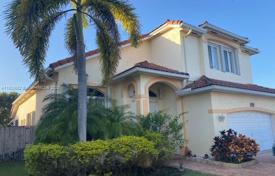 Şehir içinde müstakil ev – Homestead, Florida, Amerika Birleşik Devletleri. $582,000