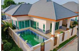3 odalılar villa 200 m² Pattaya'da, Tayland. $188,000