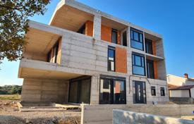4 odalılar şehir içinde müstakil ev 260 m² Medulin'de, Hırvatistan. 550,000 €