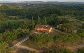 30 odalılar köşk 8247 m² Arezzo'da, İtalya. 4,800,000 €