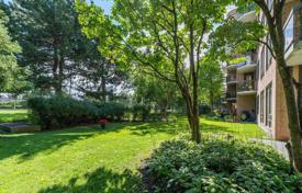 2 odalılar daire North York'da, Kanada. C$853,000