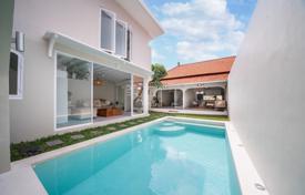 Villa – Jalan Umalas, Kerobokan Kelod, North Kuta,  Badung,   Endonezya. $198,000