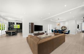 Şehir içinde müstakil ev – Coral Gables, Florida, Amerika Birleşik Devletleri. $5,200,000