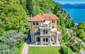 Villa – Ghiffa, Piedmont, İtalya. 9,900,000 €