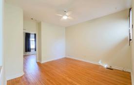 8 odalılar konak Old Toronto'da, Kanada. C$1,740,000