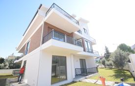 5 odalılar daire 140 m² Foça'da, Türkiye. $292,000